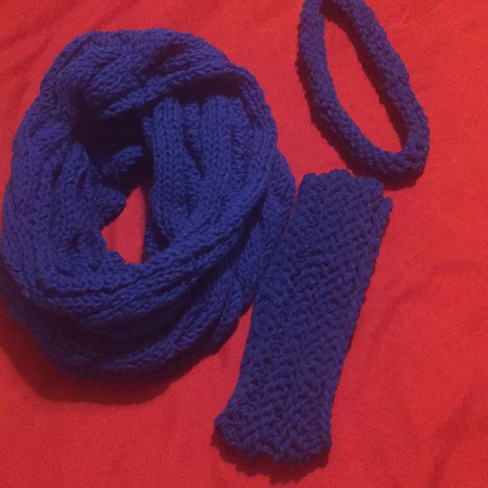 ❄️women’s Infinity scarf,two headbands,handmade ❄️